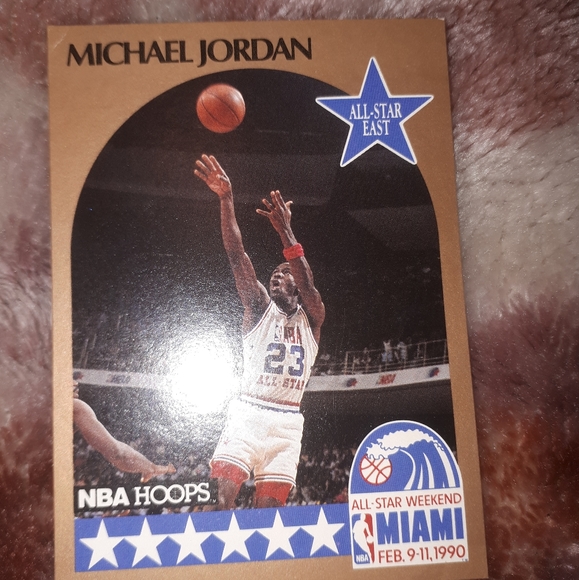 Basketball card - Picture 1 of 3